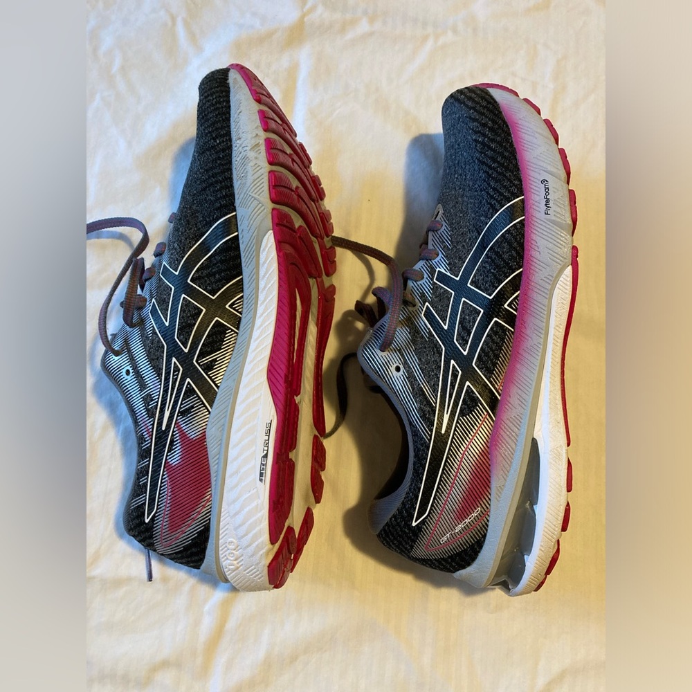 ASICS GT 2000 women’s running shoe